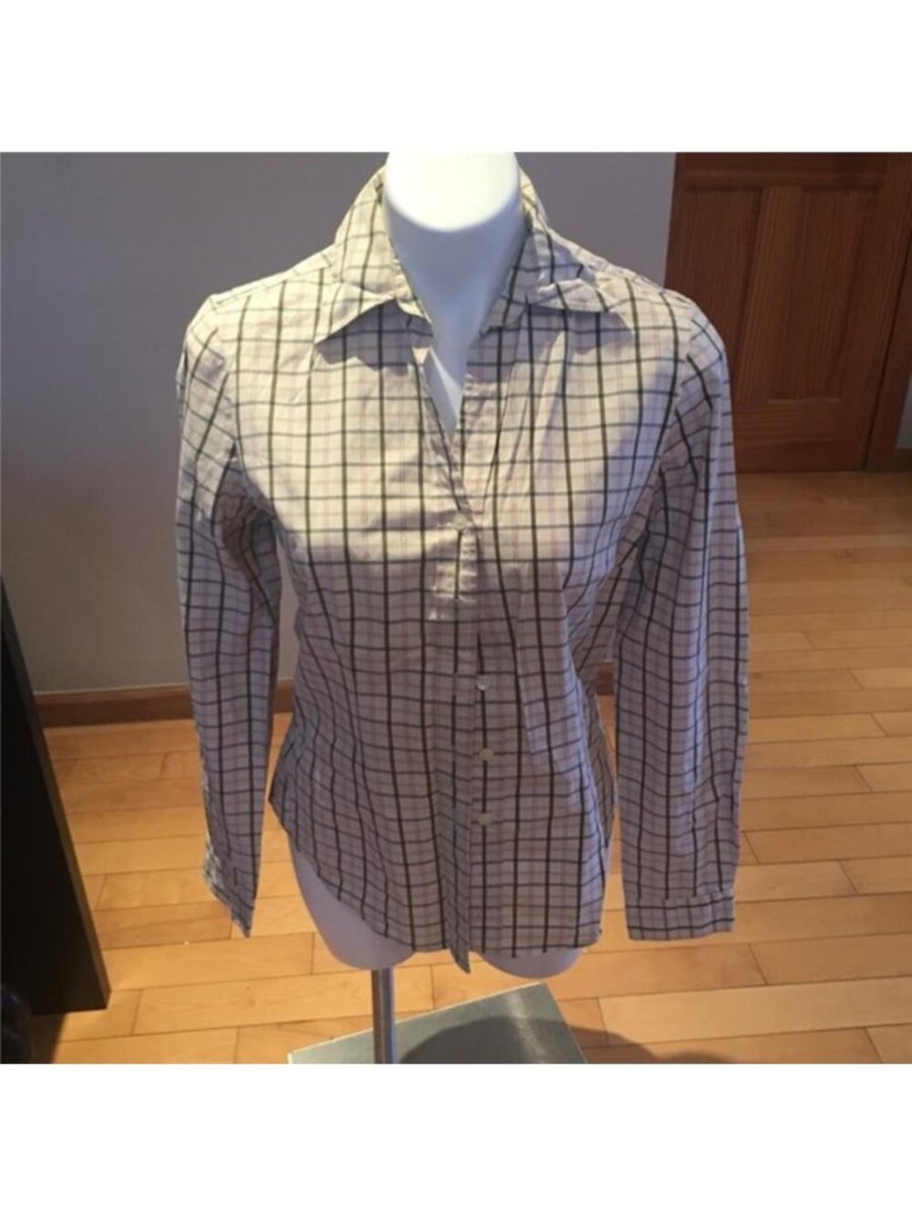 Gap Women's plaid stretch button down Shirt